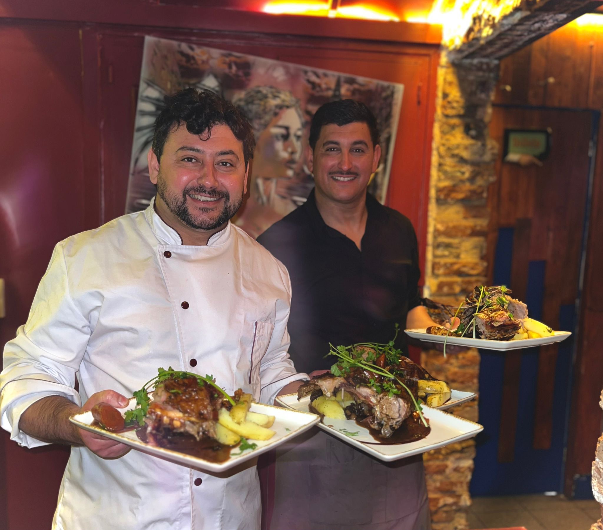 Ambiance chaleureuse du restaurant Les 3 Chapeaux